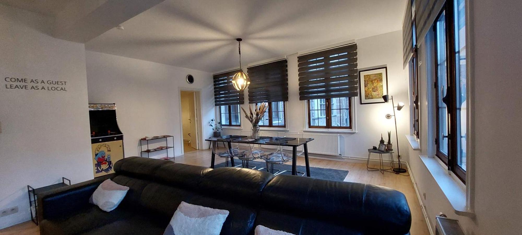 The View - Spacious 2 Bdr Appt In With View Antwerpen Bagian luar foto